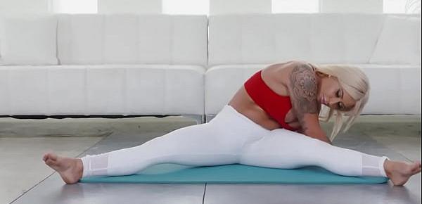  PAWG yoga milf sucks bbc before interracial sex